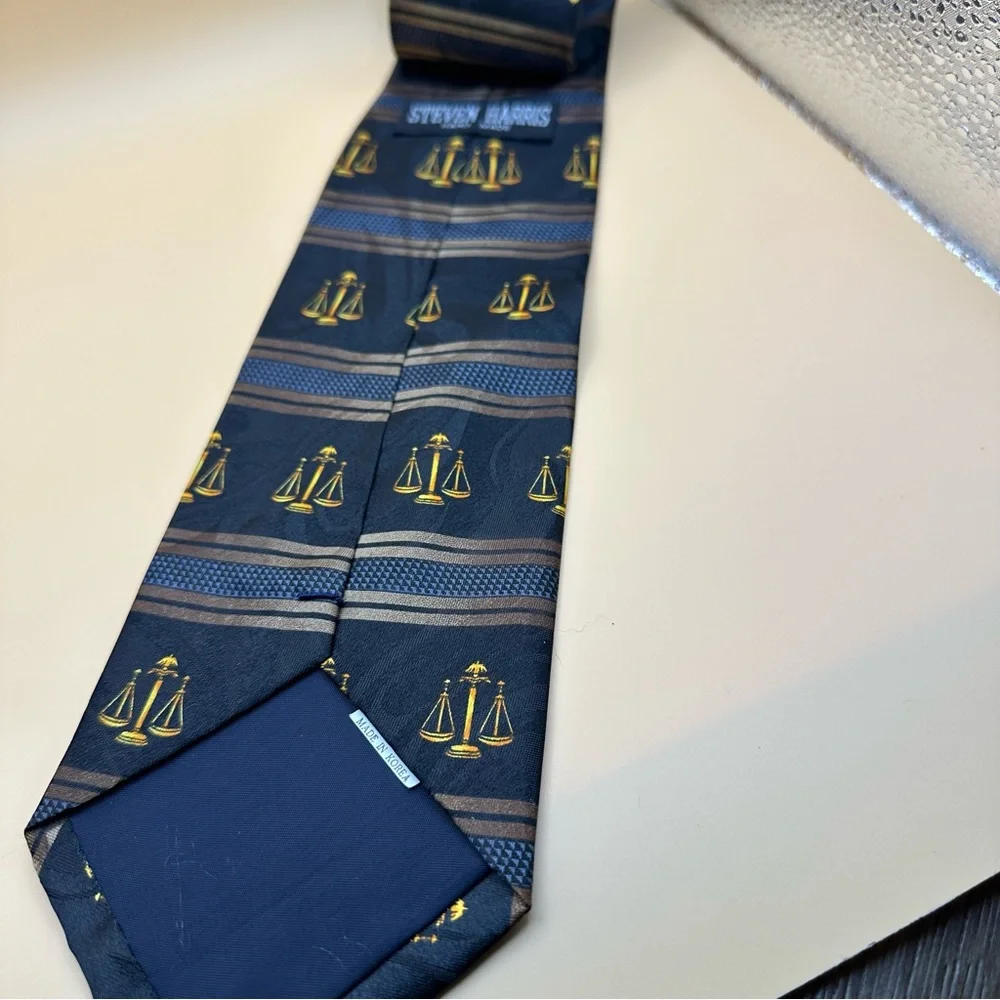 Sophisticated‎ Navy and Gold Scales Tie